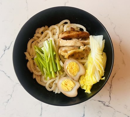 Golden Garlic Chicken Udon